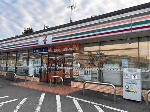 セブンイレブン横浜新桜ケ丘2丁目店