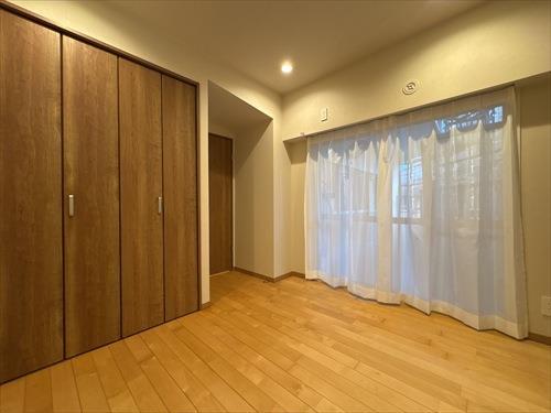 洋室（約5.6帖）