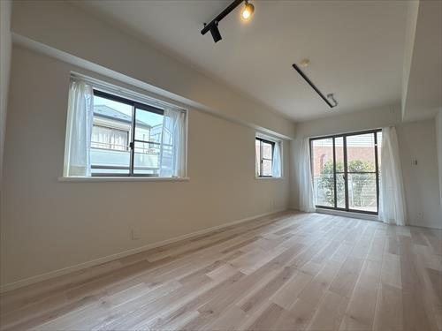 リビング（約14.1帖）