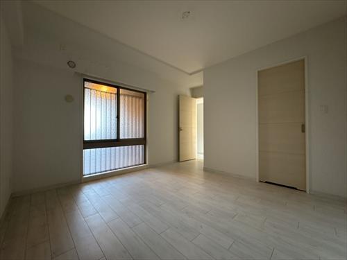 洋室1（約8.0帖）