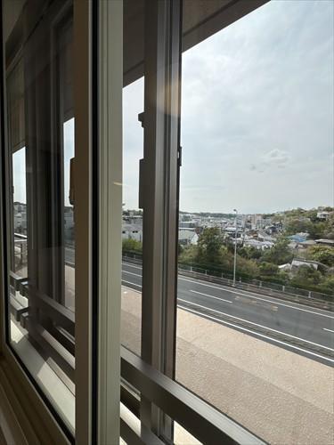 全室二重窓です。