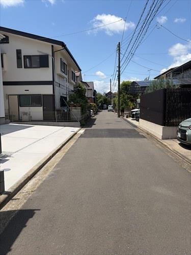 北側前面道路