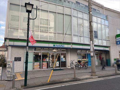 ファミリーマート大綱中学校前店