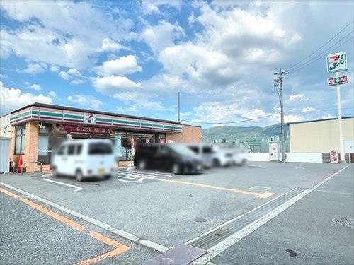 セブンイレブン八尾福万寺町店（徒歩約5）