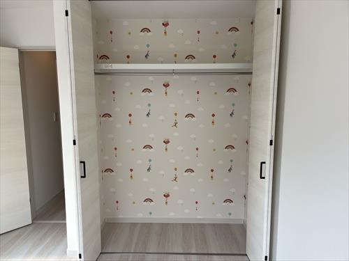 2階　南側洋室　CL