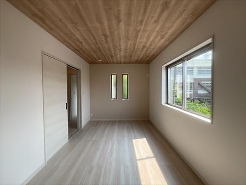 2階　西側洋室　別アングル