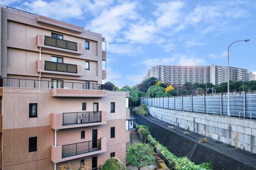 【バルコニーからの眺望】右向き