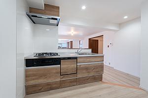 キッチン：２０２６年１月撮影　大変便利な食洗器付き！