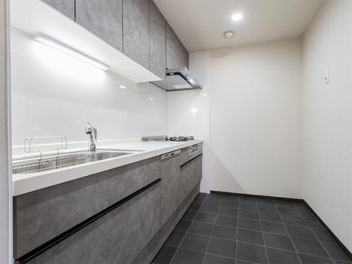 キッチン：２０２４年１０月リフォーム実施済みです！