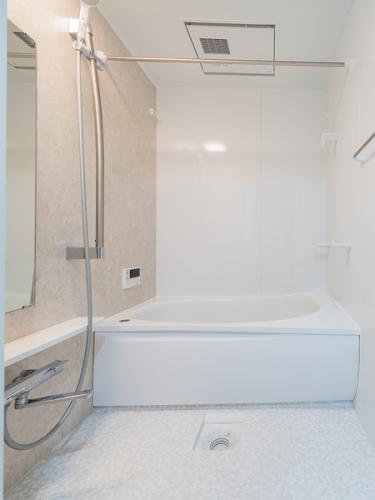 浴室：２０２４年１０月リフォーム実施済みです！