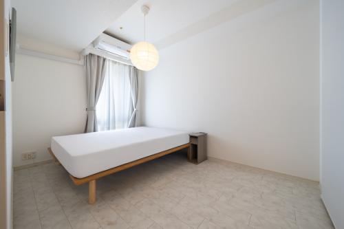 余裕をもって使用できる６帖の整形なベッドルームはご家族の安らぎ空間となります