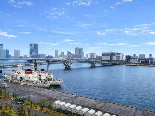 豊洲方面の眺望。夜景がとても綺麗です。