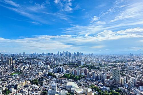 南向きの高層階から望む、開放感あふれる眺望。