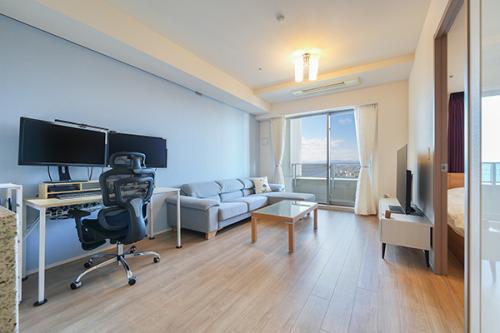 【リビングダイニング】ＴＥＳ温水式床暖房を採用。足元から部屋全体を温めます。