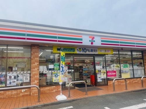 セブンイレブン東村山久米川３丁目店　徒歩１０分