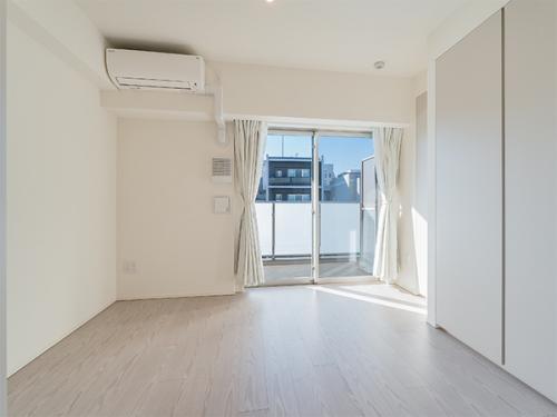 【洋室（約５．３帖）】