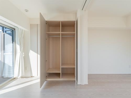 【クローゼット】