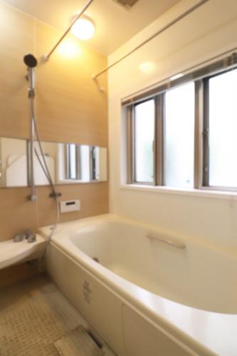 1616サイズの浴室には、浴室換気乾燥暖房機付きです