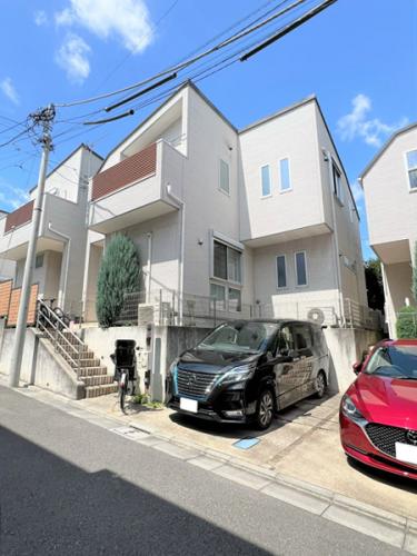 敷地面積90ｍ2。駐車スペースもございます