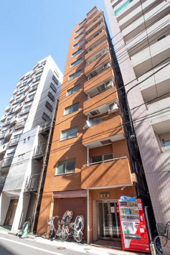 1フロア2戸とプライバシーに配慮された造り。新耐震基準のマンションです。