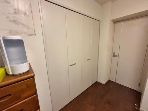 クローゼット完備の洋室