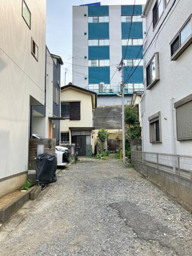 私道 南東4.0m 位置指定有り 接道幅：2.5m