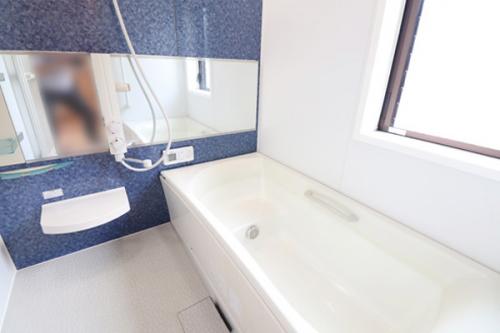 一坪大のユニットバス(1616サイズ)。一日の疲れをいやす空間