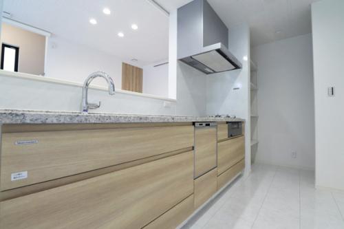 料理をしながらでもご家族との会話を楽しめるオープンキッチン