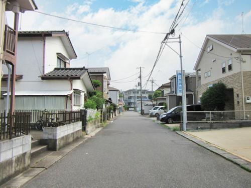 前面道路:北西6m公道(北西側) 前面道路:北西6m公道(北西側)