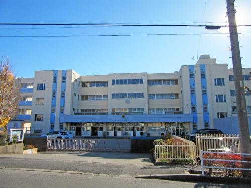 流山市立流山北小学校まで210m(徒歩3分) 流山市立流山北小学校まで210m(徒歩3分)