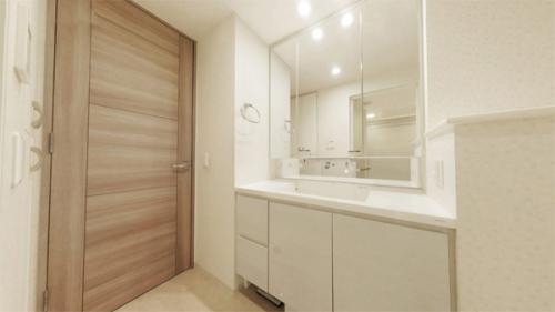 鏡裏収納やリネン庫等、収納も豊富です！