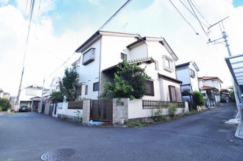 角地の為通風良好。爽やかな空気が部屋に入ってきます。