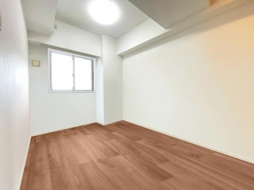 洋室約6.0帖、ウォークインクローゼット付きです