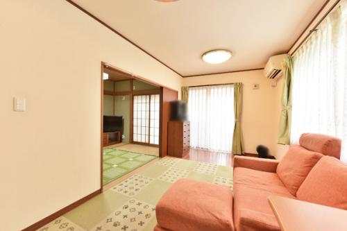 約１２．８帖のＬＤＫです！ご家族でゆったりと寛げます。