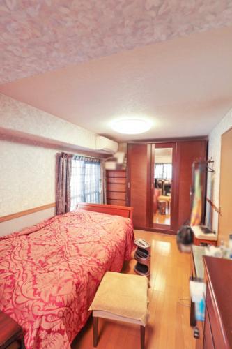 二面から自然光が入る居室