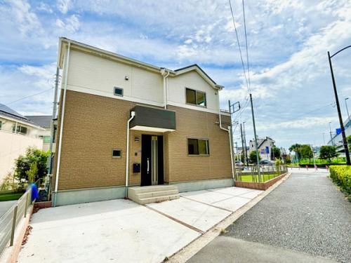 ２０２３年６月築！４ＬＤＫ＋２台分駐車スペース＋お庭　室内大変丁寧にお使いです