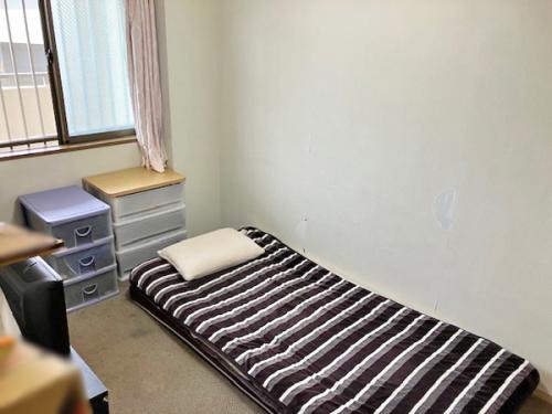 お子様部屋や作業部屋としても使いやすい6.1帖の洋室です