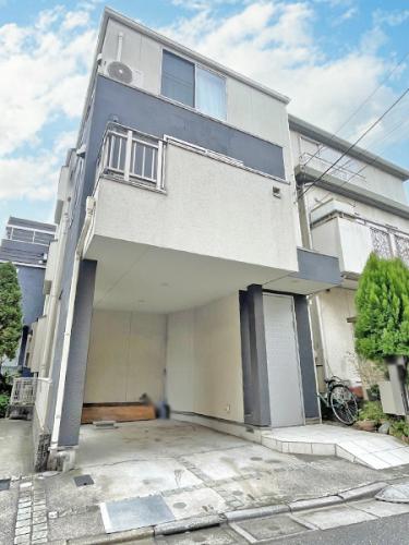 ２００４年９月築・３階建・３ＬＤＫ＋Ｓ（納戸）の一戸建です