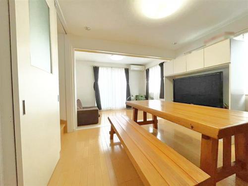 ２階　約１４．３帖の明るいＬＤＫ