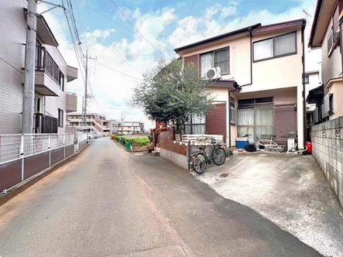 前面道路は幅員約4.8ｍあります。