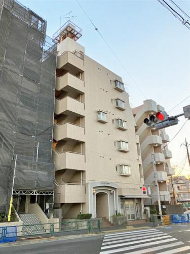 1986年６月築。鉄筋コンクリート造6階建。