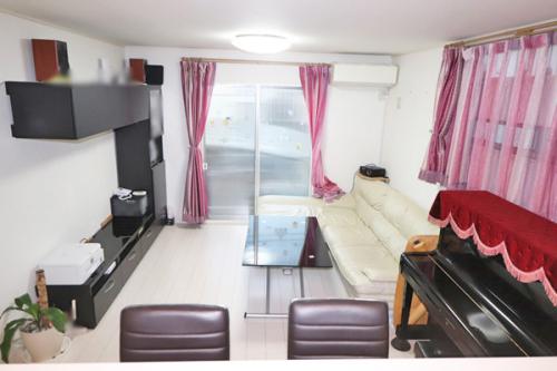 使い勝手を考えた開放感のある約15帖のLDK