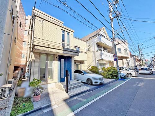 東京メトロ日比谷線「三ノ輪」駅徒歩9分の好立地！駐車2台可！