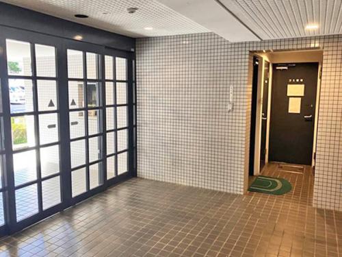 オートロック＆インターホンがついており、防犯面でも安心です。