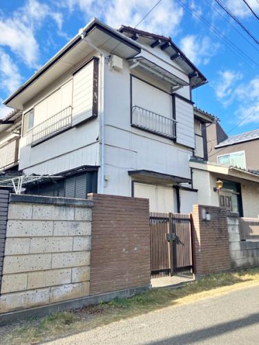 2世帯住宅や併用住宅も建てられるゆとりの広さの土地。