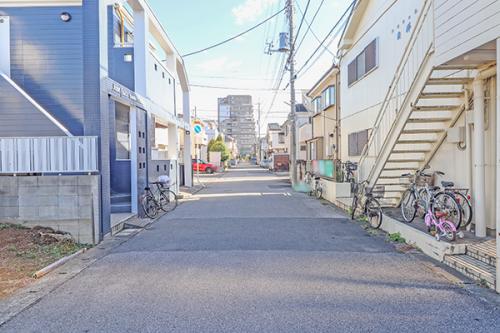 前面道路：南６ｍ公道。