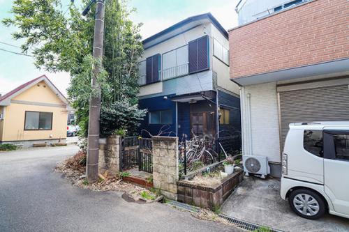 東側からの撮影　更地引渡です