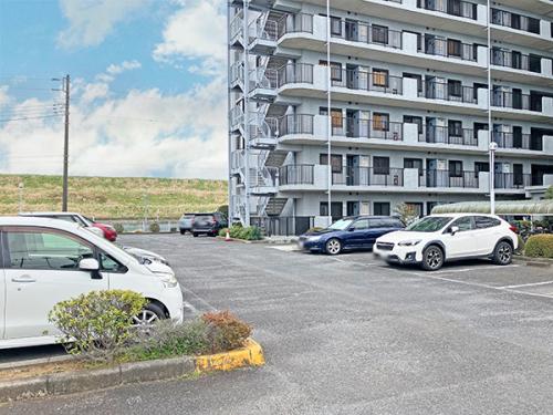 駐車場：月額10000円（2026年1月26日現在空き無し）