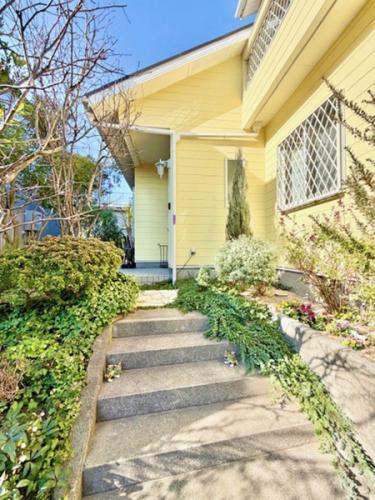 【逗子市山の根エリア】木造２階建て勾配天井のある木下工務店の注文住宅