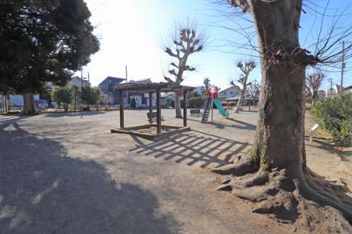 最寄りの三矢小台公園　約40m　徒歩1分